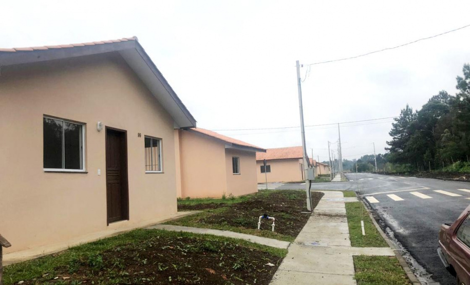 Com construção em fase final, novas casas serão entregues de graça a 34 famílias de Rio Azul Caixa de entrada -