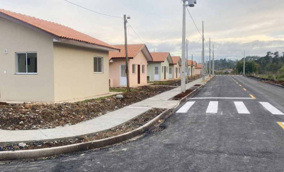 Com construção em fase final, novas casas serão entregues de graça a 34 famílias de Rio Azul Caixa de entrada -