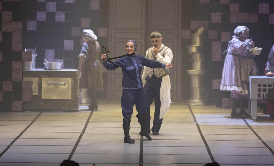 Grupo de dança do Teatro Guaíra leva espetáculo para cinco cidades do Oeste do Paraná