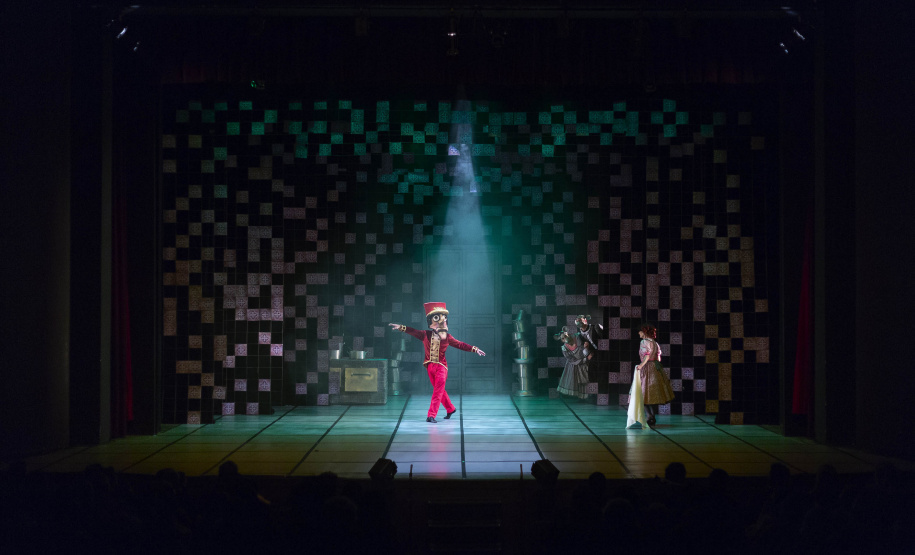 Grupo de dança do Teatro Guaíra leva espetáculo para cinco cidades do Oeste do Paraná