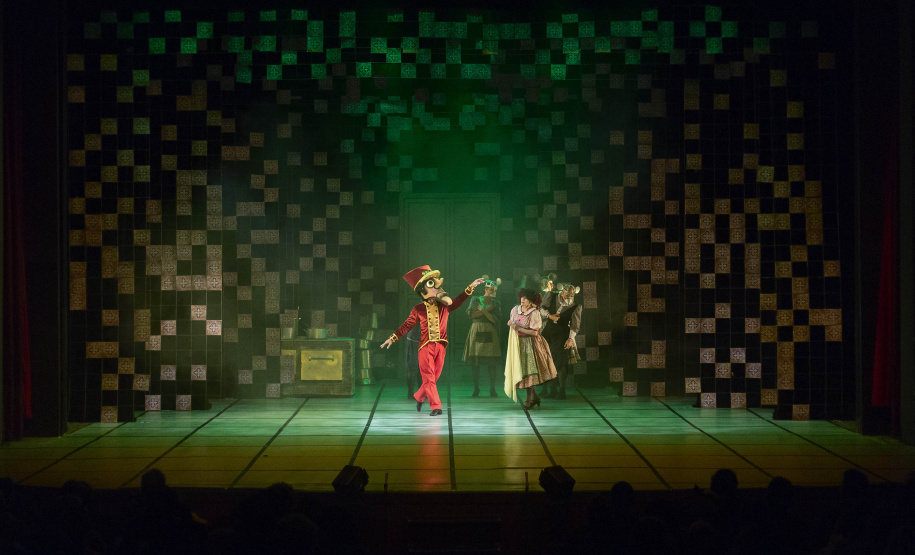 Grupo de dança do Teatro Guaíra leva espetáculo para cinco cidades do Oeste do Paraná