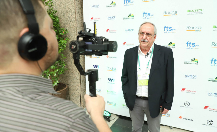 Relevância dos portos paranaenses na importação de fertilizantes é destaque em simpósio