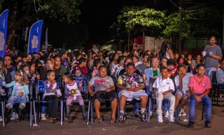 Cinema na Praça - Bela Vista do Paraíso