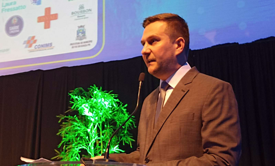 Congresso reúne Estado e municípios para discutir desafios pós-pandemia