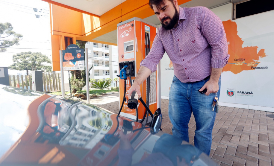 Com incentivo e ampliação de estrutura, Paraná avança na eletromobilidade