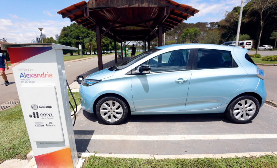 Com incentivo e ampliação de estrutura, Paraná avança na eletromobilidade
