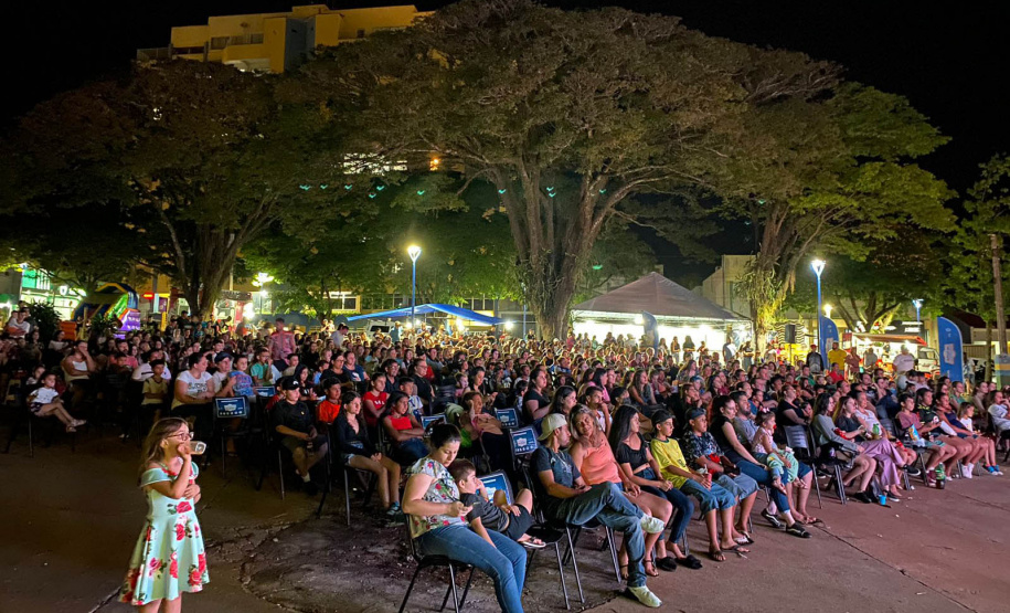 Cinema na Praça