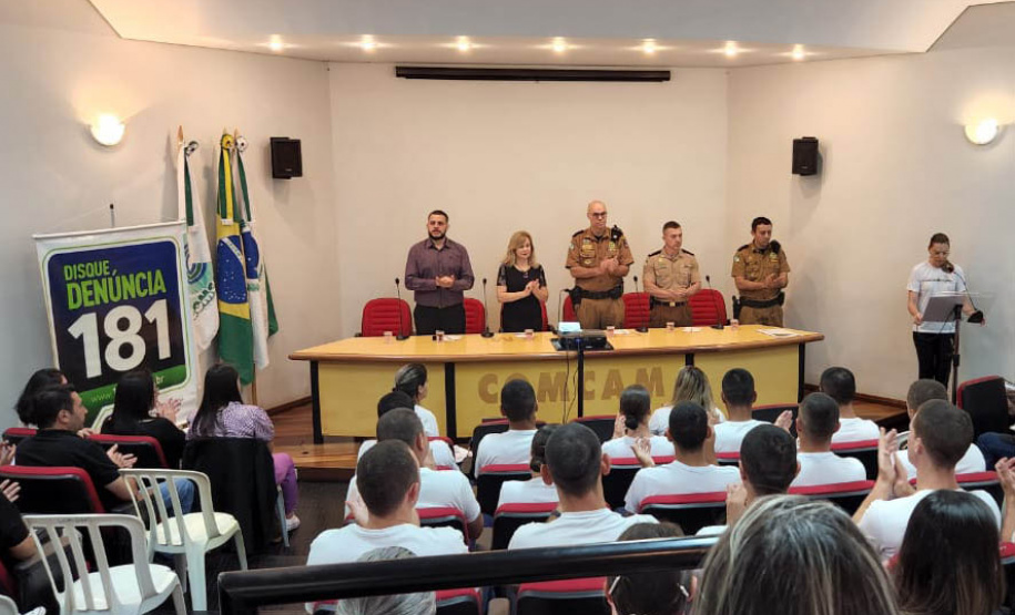 Disque-Denúncia 181 participa de evento pela proteção animal e ambiental em Campo Mourão