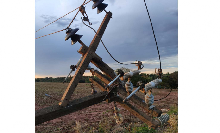 Copel trabalha para reestabelecer energia em locais atingidos por temporais- Região Vale do Ivaí -