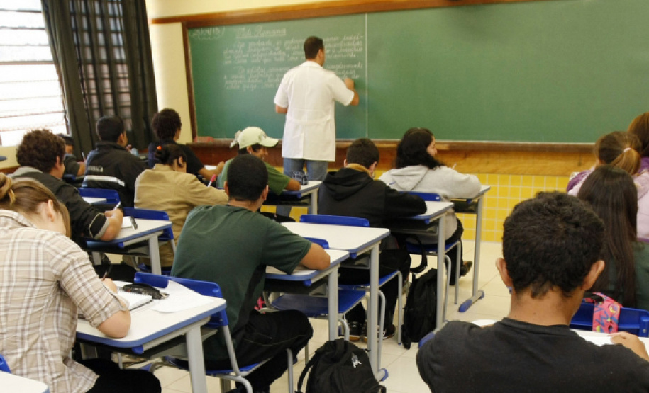 Em dois domingos consecutivos, 145 mil paranaenses farão o Enem este ano