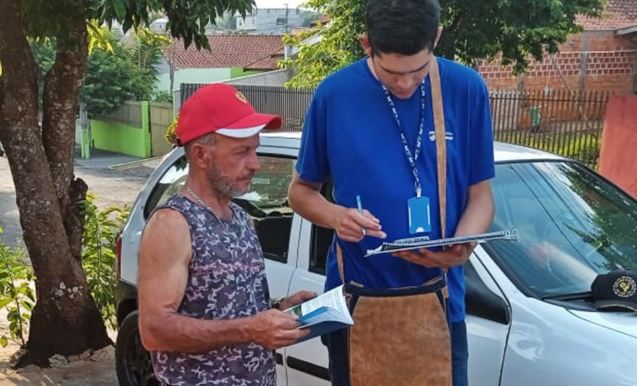 Trabalho aborda morador sobre preservação dos recursos hidricos