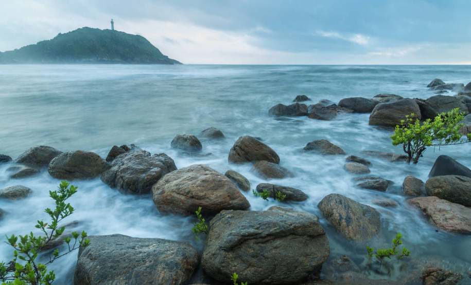 Colégios da rede estadual vão receber 1,6 mil exemplares de livro sobre a geografia e o meio ambiente do Paraná