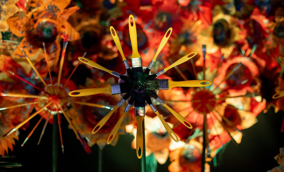 Com apoio do BRDE, exposição mostra histórias da pandemia na Arena da Baixada até dia 30