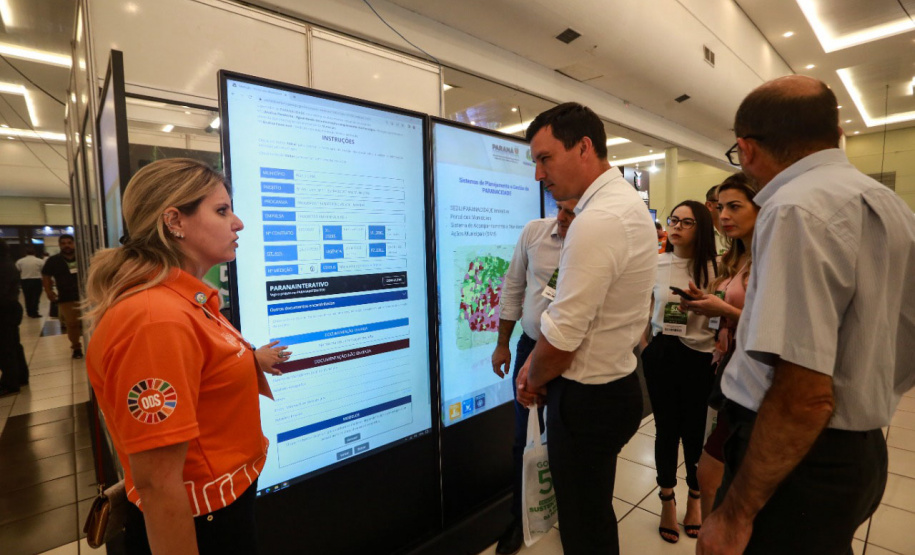 Camiseta laranja é referência em compromisso com os Objetivos do Desenvolvimento Sustentável da ONU