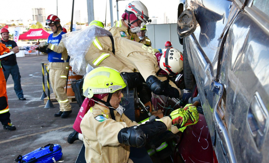 Bombeiros do Paraná conquistam 2º e 4º lugar em Desafio Nacional de Resgate Veicular