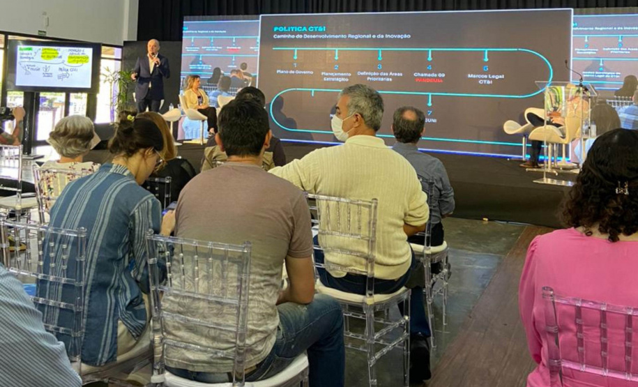 Governo apresenta ações de inovação para o desenvolvimento regional - 4° Encontro Estadual de Parques Tecnológicos, Maringá -
