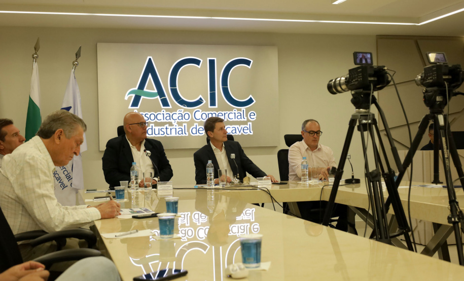 Nova Ferroeste é determinante para o crescimento do Paraná, dizem empresários da ACIC de Cascavel -