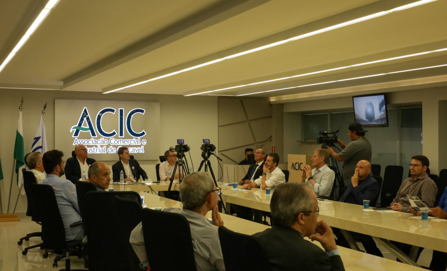 Nova Ferroeste é determinante para o crescimento do Paraná, dizem empresários da ACIC de Cascavel -