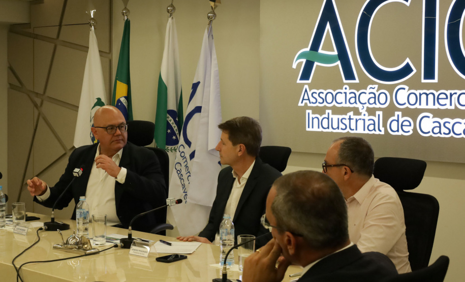 Nova Ferroeste é determinante para o crescimento do Paraná, dizem empresários da ACIC de Cascavel -