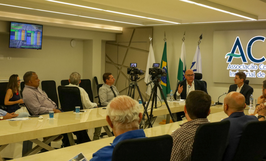 Nova Ferroeste é determinante para o crescimento do Paraná, dizem empresários da ACIC de Cascavel -