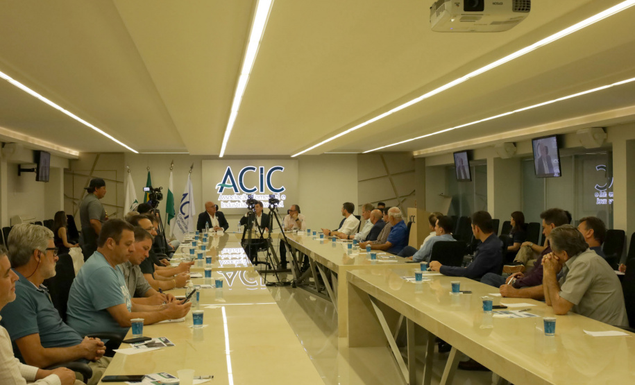 Nova Ferroeste é determinante para o crescimento do Paraná, dizem empresários da ACIC de Cascavel -