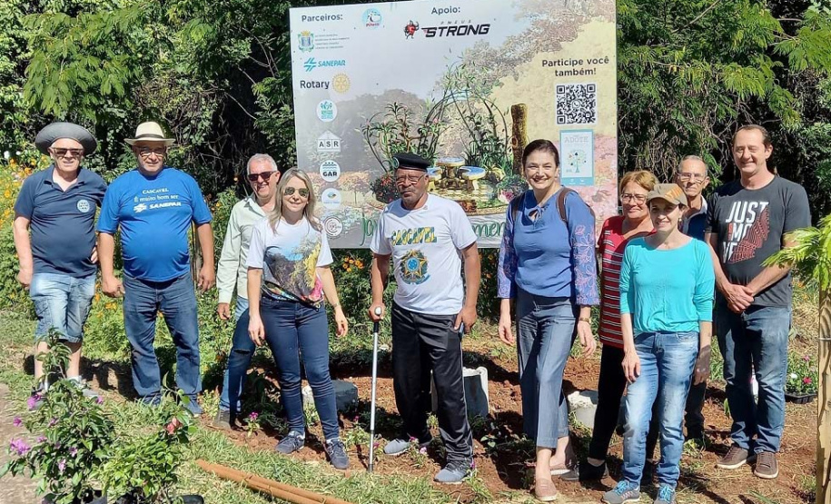 Rios de Cascavel recebem flores e árvores