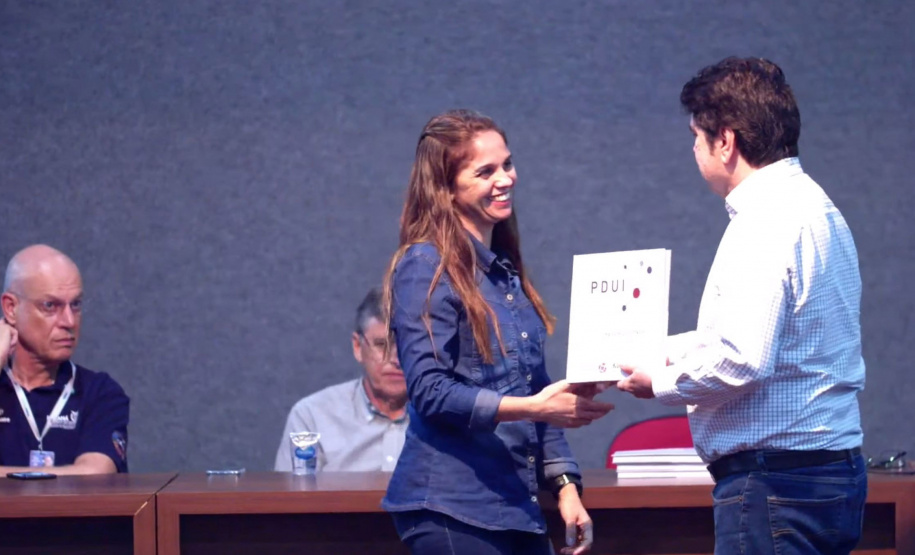 Prefeitos conhecem Resumo Técnico do PDUI da Região Metropolitana de Londrina
