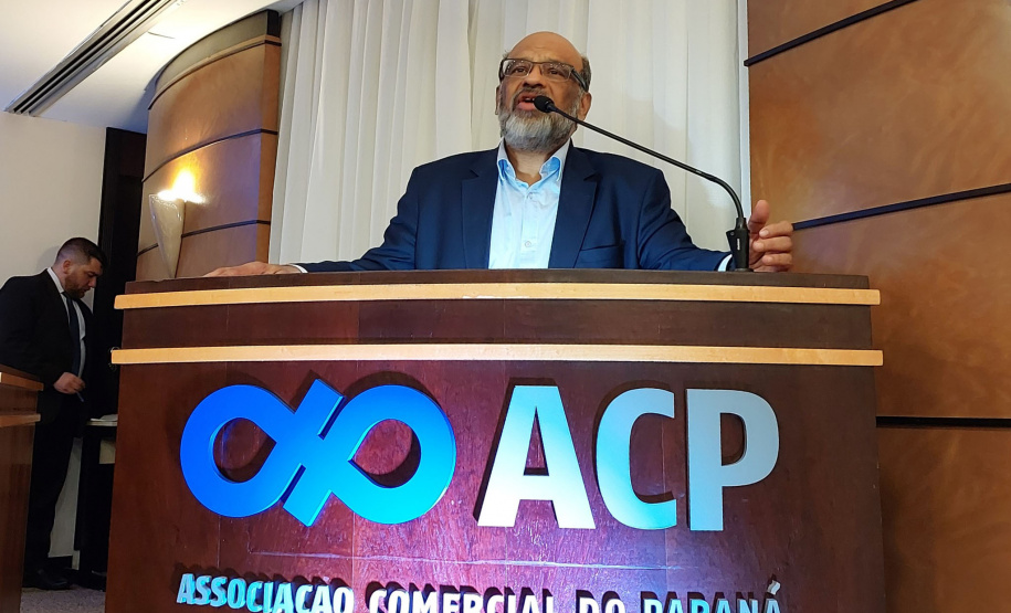 Secretário da Fazenda palestra em evento de celebração ao Dia da Consciência Negra 