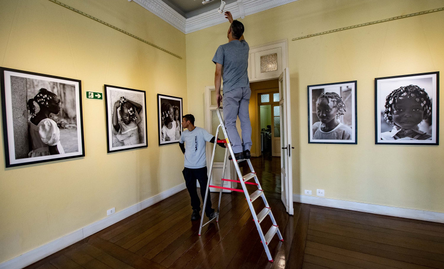 Programa Qualifica Paraná disponibiliza formação gratuita; trabalhadores da cultura podem se especializar em área técnica