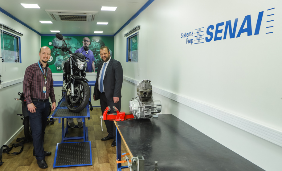 Qualifica Paraná vai capacitar 420 alunos em 25 cursos de áreas da indústria