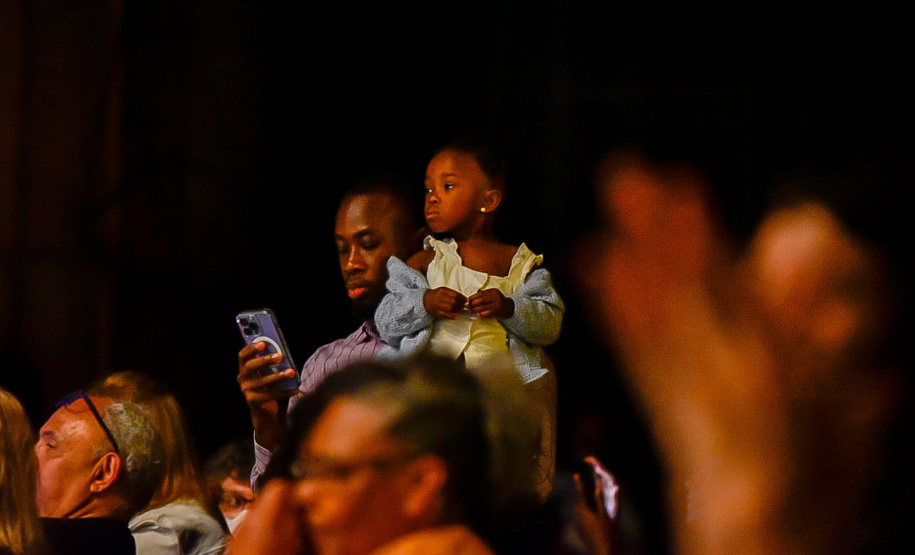 Evento da consciência negra faz história no Teatro Guaíra