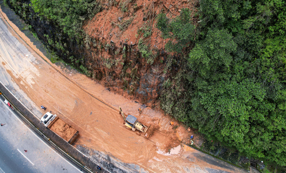 BR-277 será liberada parcialmente na tarde desta quarta-feira