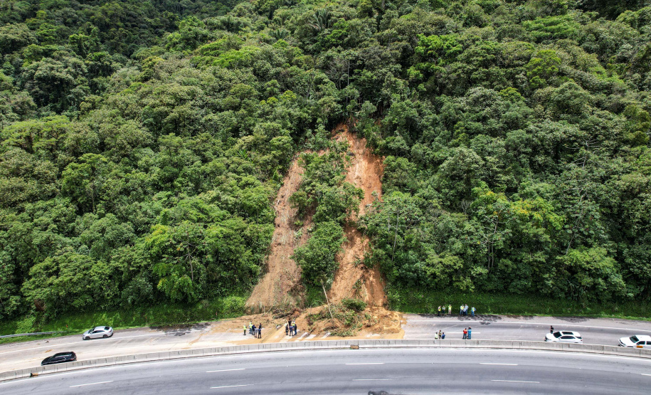 BR-277 será liberada parcialmente na tarde desta quarta-feira