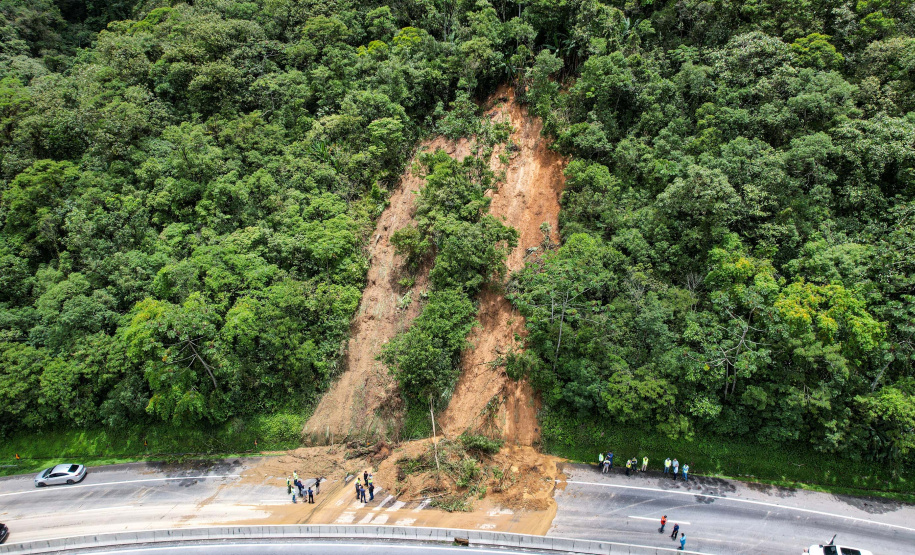 BR-277 será liberada parcialmente na tarde desta quarta-feira