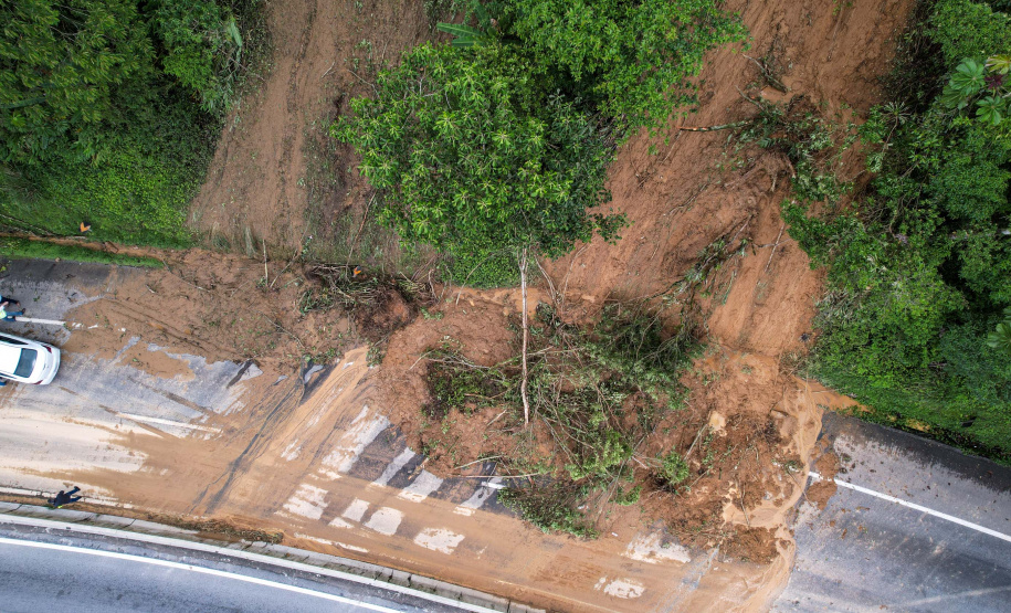 BR-277 será liberada parcialmente na tarde desta quarta-feira
