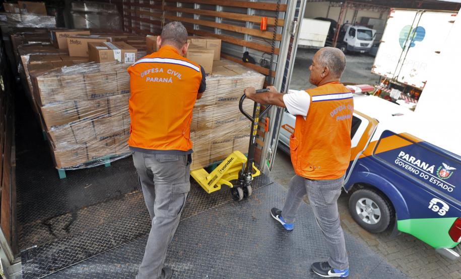 Estado envia insumos e medicamentos aos municípios do Litoral nesta quinta-feira