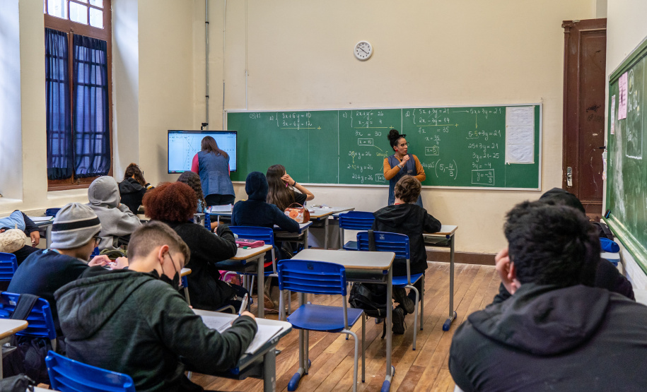 Novo edital do PSS seleciona professores para Educação Profissional, colégios indígenas, Celem e tradutores e intérpretes de Libras