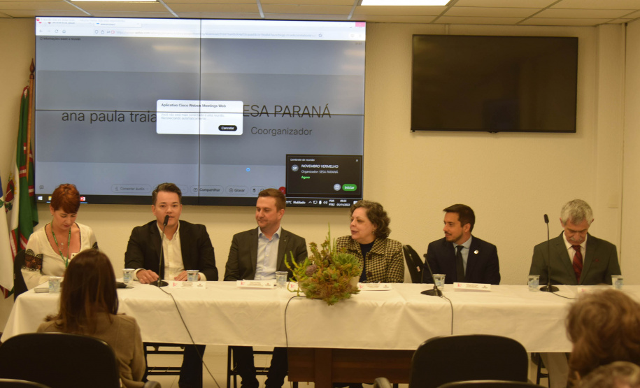 Campanha Novembro Vermelho alerta para prevenção e combate ao câncer de boca