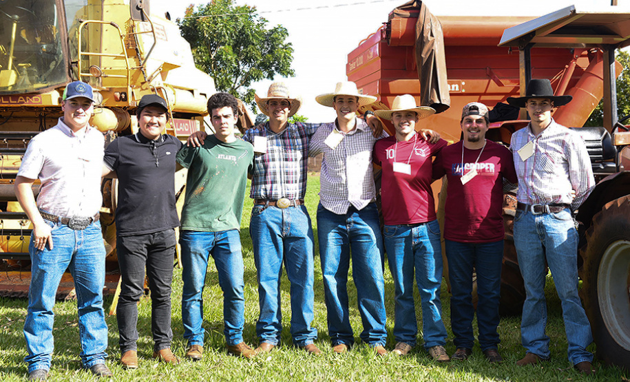 I Feira de profissões da UENP reúne mais de 3 mil estudantes