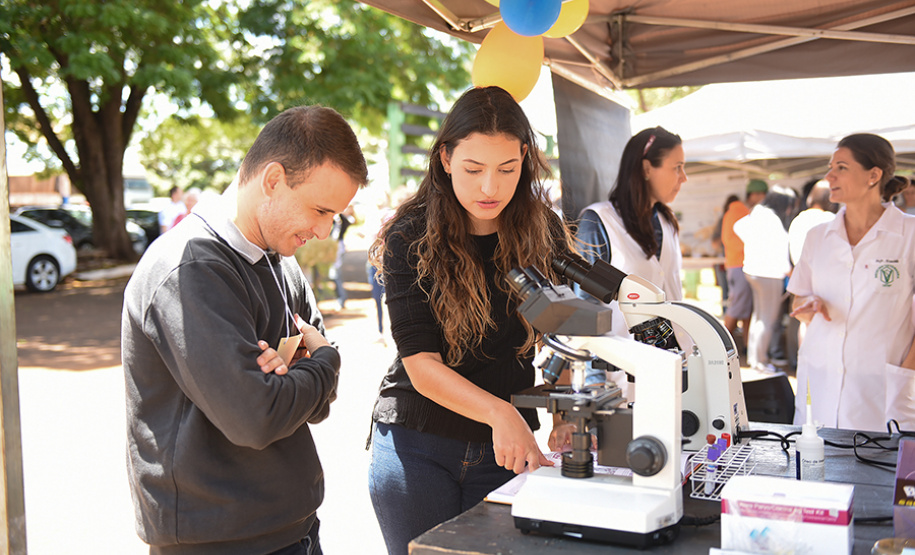 I Feira de profissões da UENP reúne mais de 3 mil estudantes