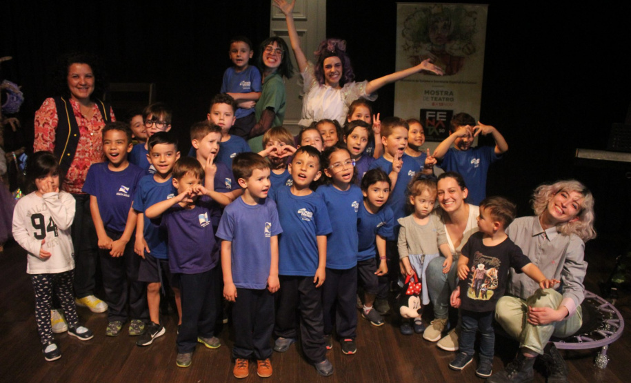 Mostra Especial do 50° Fenata leva peças a 60 instituições de Ponta Grossa