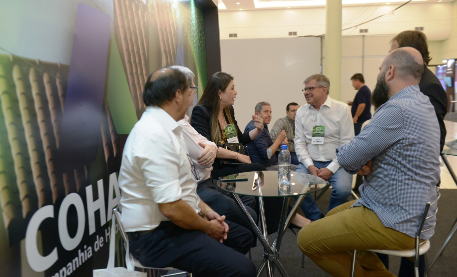 O Casa Fácil Paraná, que é o maior programa habitacional do Brasil em vigência, deverá ser ampliado ao longo dos próximos quatro anos. A intenção foi revelada pelo governador Carlos Massa Ratinho Junior durante o evento “Governo 5.0”, que reuniu centenas de prefeitos de todas as regiões do estado em Foz do Iguaçu nestas quarta, quinta e sexta-feira (16, 17 e 18)