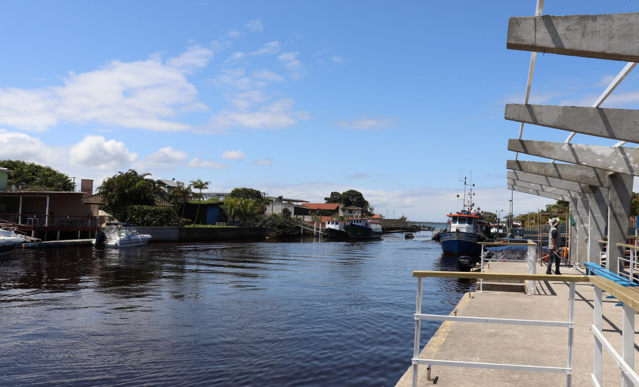 Agepar lança campanha de conscientização para usuários da travessia da Ilha do Mel