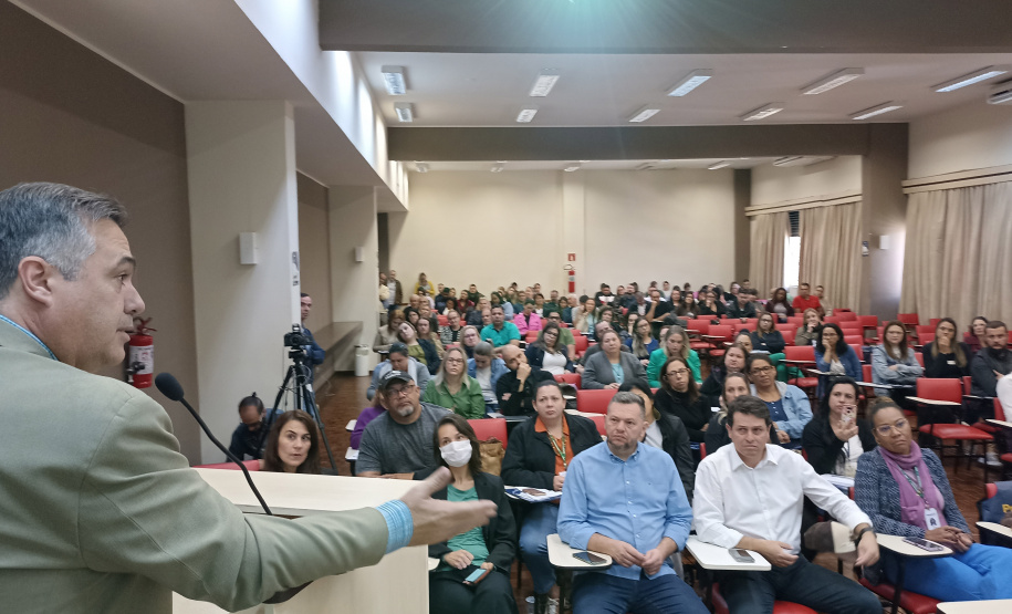 Saúde capacita equipes para o controle da dengue e inicia os preparativos para o dia D