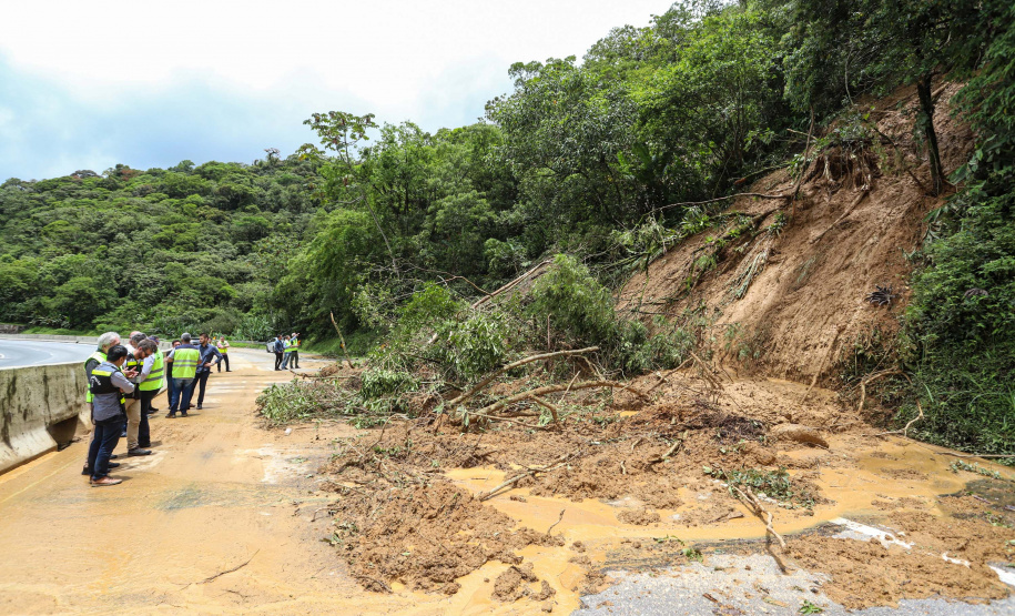 BR-277 será liberada parcialmente na tarde desta quarta-feira