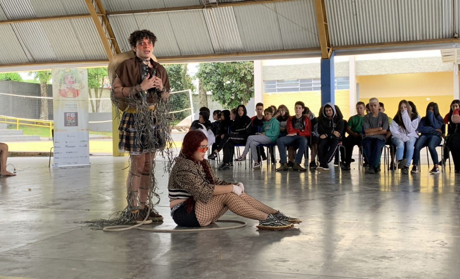 Mostra Especial do 50° Fenata leva peças a 60 instituições de Ponta Grossa