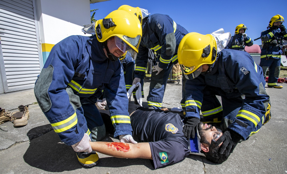 Brigada de Emergência da Portos do Paraná recebe treinamento de nível avançado