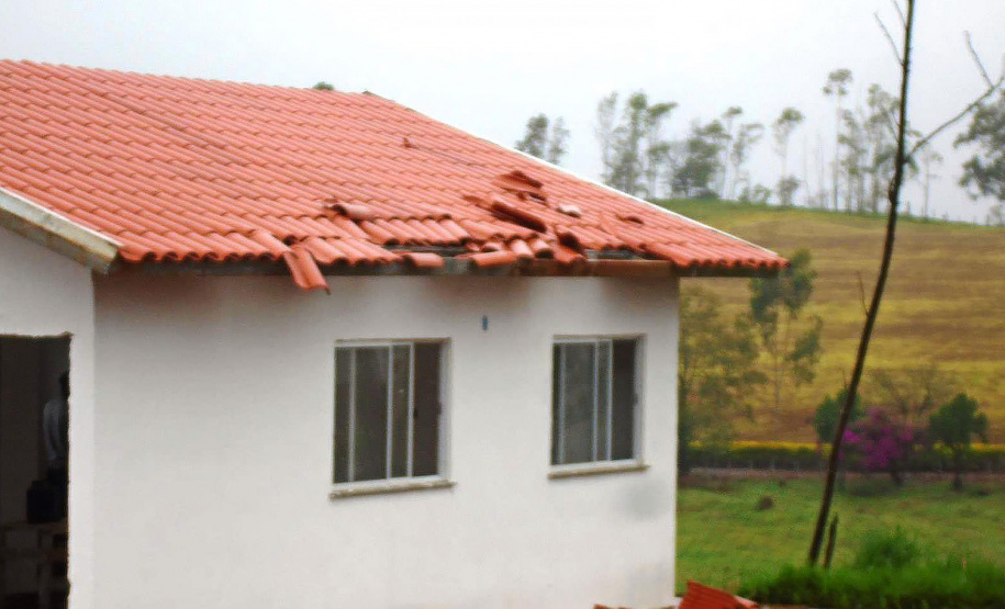 Moradores de Califórnia têm até o dia 2 de dezembro para se inscreverem no processo seletivo de 65 novas moradias do Governo do Estado em construção na cidade, na região do Vale do Ivaí. A obra do conjunto habitacional está próxima dos 80% de conclusão, em um projeto que recebeu cerca de R$ 5,8 milhões de investimento do programa Casa Fácil Paraná. (Foto: Cohapar).