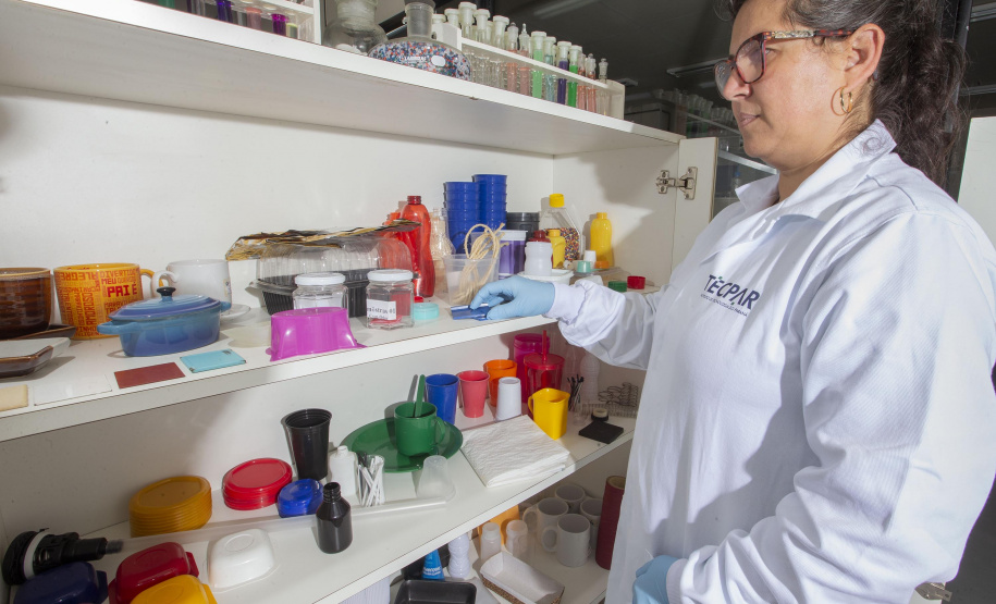 Tecpar avalia qualidade de embalagens para indústria alimentícia -