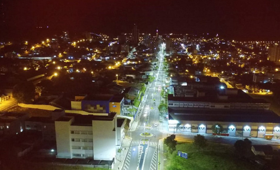 Projeto de eficiência energética da Copel moderniza iluminação pública em Francisco Beltrão